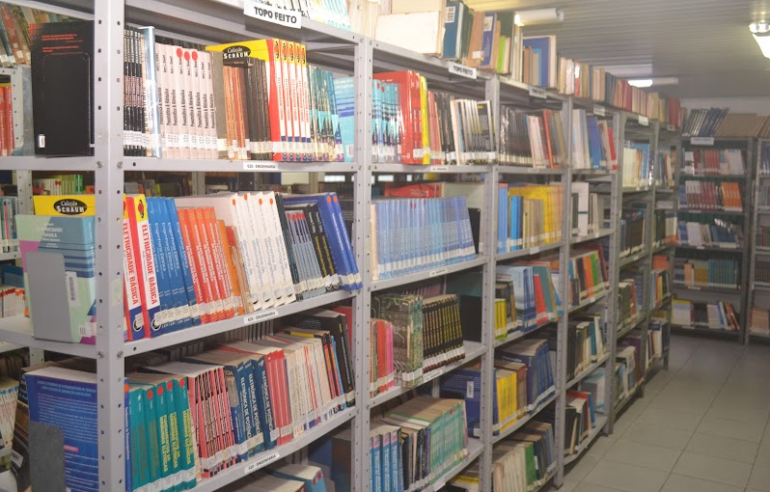 Biblioteca - Presidente Wilson